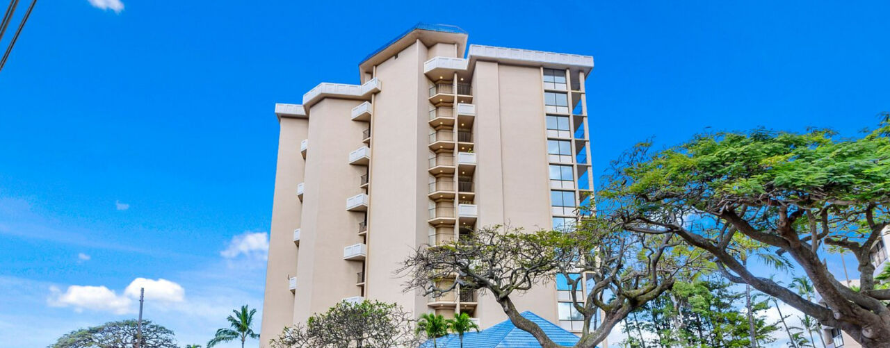 Kahana Beach Resort
