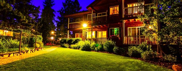 Red Wolf Lakeside Lodge