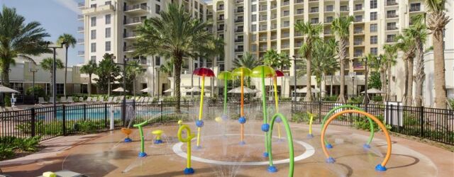 Las Palmeras by Hilton Grand Vacations