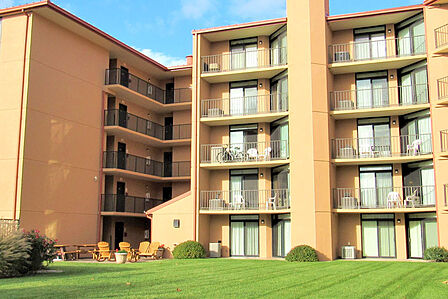 The Pointe on the Bay
