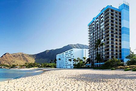 Hawaiian Princess at Makaha Beach