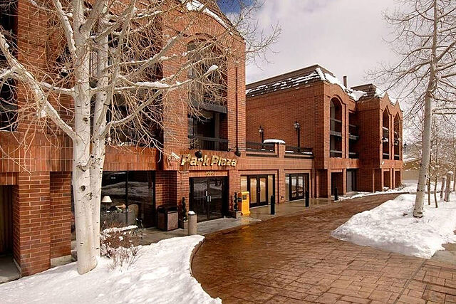 Park Plaza