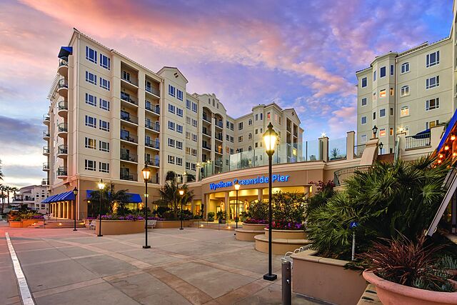 Club Wyndham Oceanside Pier Resort