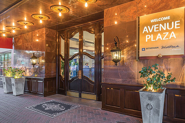 Club Wyndham Avenue Plaza