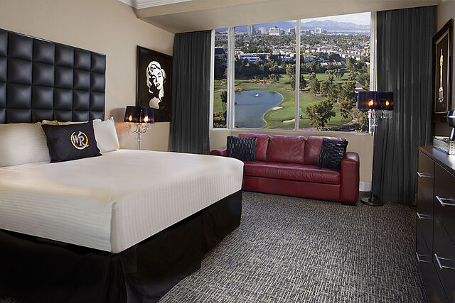 Signature King Sample Bedroom