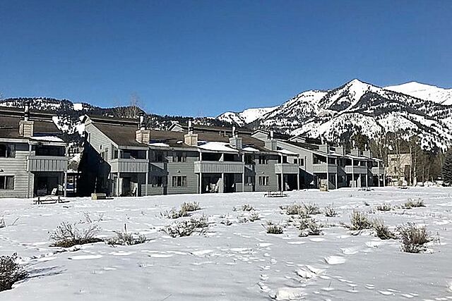 Jackson Hole Vacation Condominiums
