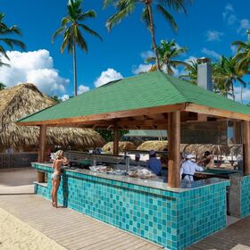 Exterior snack bar