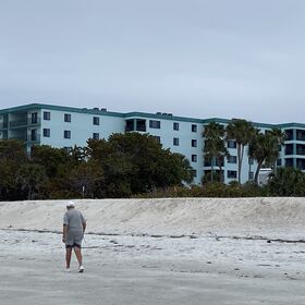 Cameron Cove Resort
