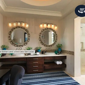 Grand Studio bathroom