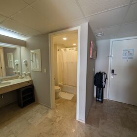 bedroom bath