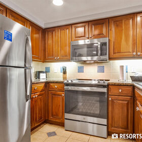 full kitchen