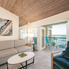 Living Room new furnishings unit sleeps 6