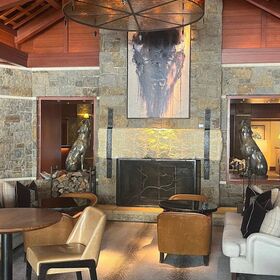 Ascent Lounge