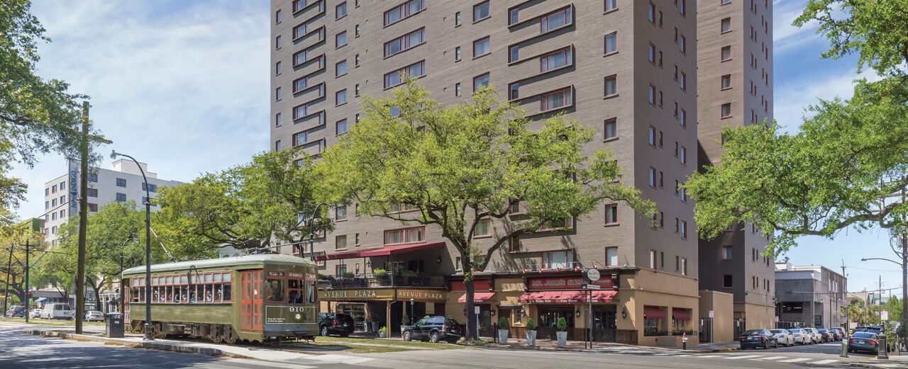 WorldMark Avenue Plaza