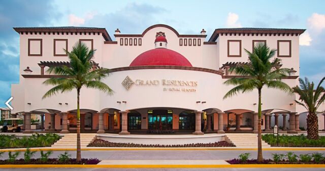 Grand Residences by Royal Resorts