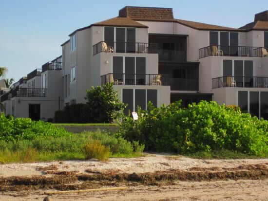 Lighthouse Resort & Club