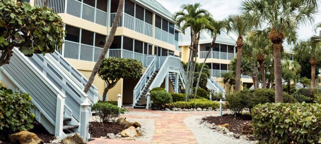 Tortuga Beach Club