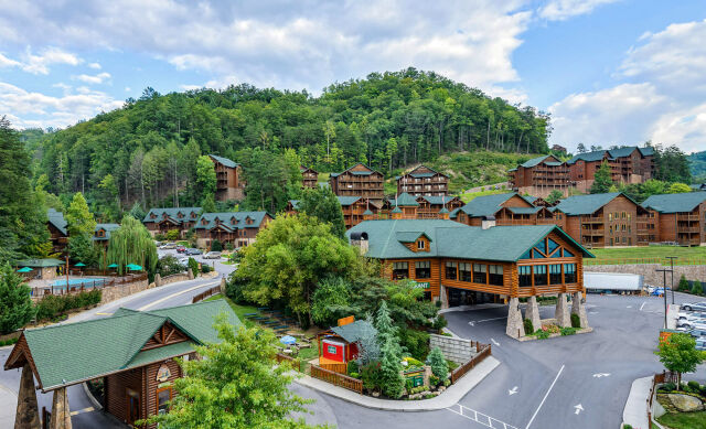 Westgate Smoky Mountain Resort & Water Park