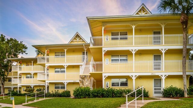 Hilton Vacation Club Charter Club Naples Bay