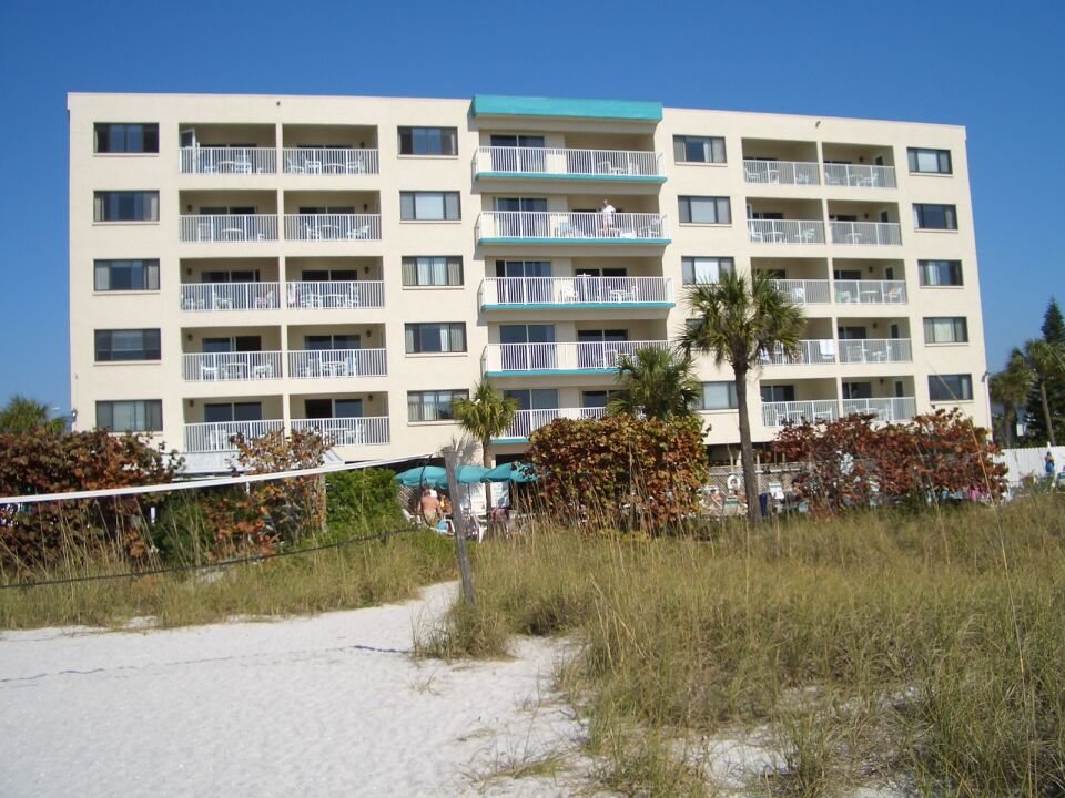 Sand Pebble Resort