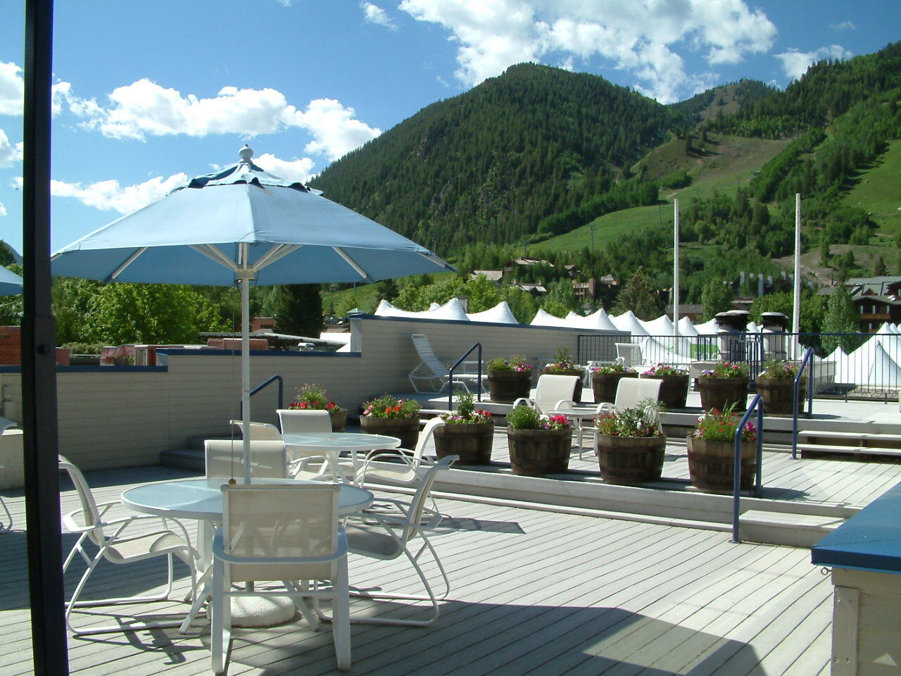 BBQ Sun Deck