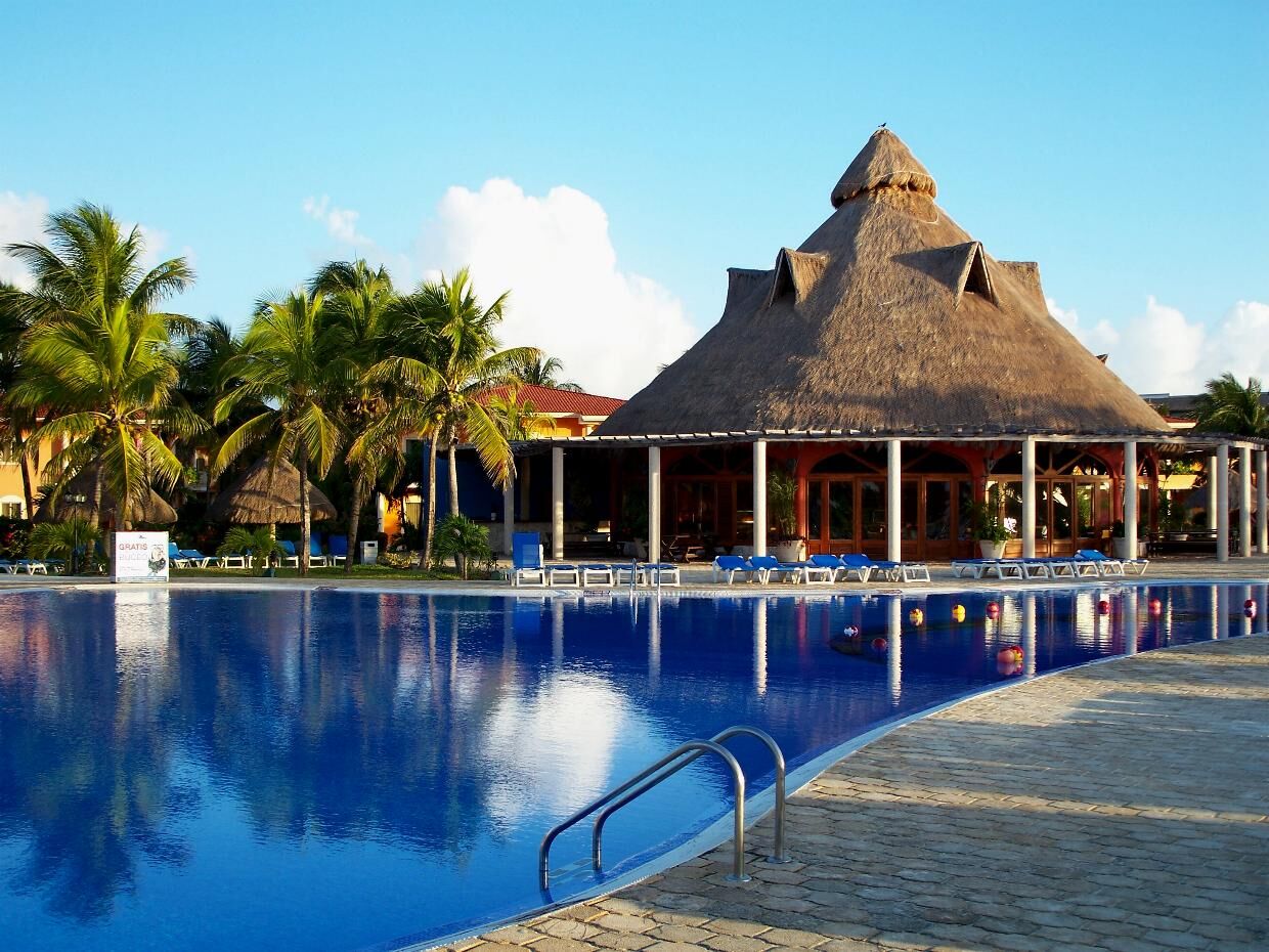 Pool and Restaurant