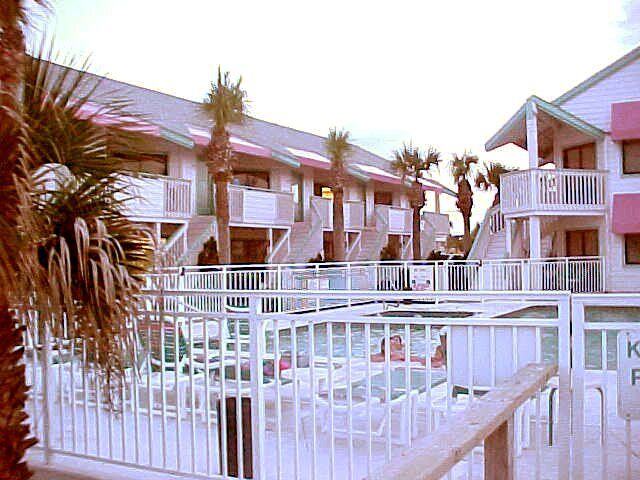 Ocean Sands Beach Club - Pool