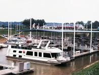 Houseboat Adventures at Lake Ouachita