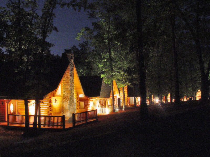 Executive Timbers Resort and Golf Club - Night lights