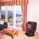 Laugharne Park &mdash; - Unit Living Area