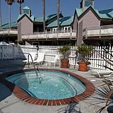 WorldMark Pismo Beach Resort — Hot Tub
