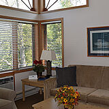 Bay Shore Inn — Living Area