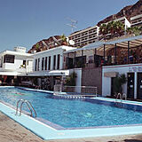 Cala Blanca — - Pool