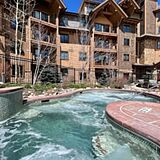 Hot tub (1 of 6)