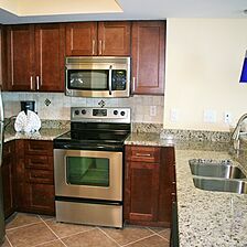Shore Crest Vacation Villas II — Kitchen