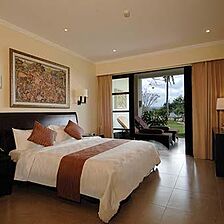 Peninsula Bay Resort — Bedroom
