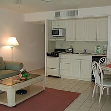 Four Winds Beach Resort &mdash; - Unit Living Area