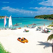 The Verandah Resort & Spa — Beach