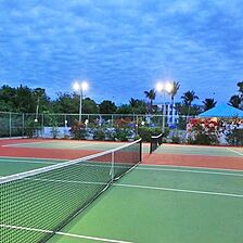 Ocean Pointe Suites at Key Largo — Tennis Courts