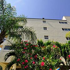 Bay & Beach Club &mdash; Exterior