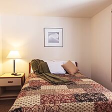 Guest bedroom