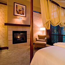 Wyndham Sundara Cottages at Wisconsin Dells — Bedroom