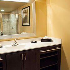 Patriots Inn — Bathroom