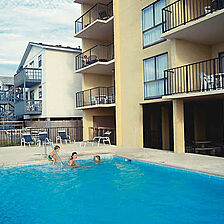 Shoreline Towers — Pool