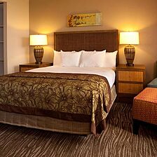 Hilton Grand Vacations Club (HGVC) at Waikoloa Beach Resort — Hilton Grand Vacations Club (HGVC) at Waikoloa Beach Resort Bedroom