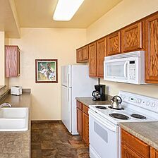 WorldMark Bison Ranch Resort — Kitchen