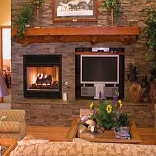 Kohl's Ranch Lodge — Living Area