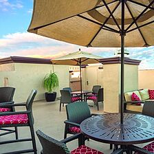 Peacock Suites &mdash; Rooftop Sundeck