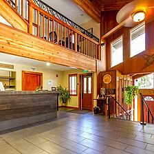 Mountain Retreat &mdash; Lobby