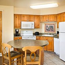 WorldMark Big Bear — Kitchen and Dining Area